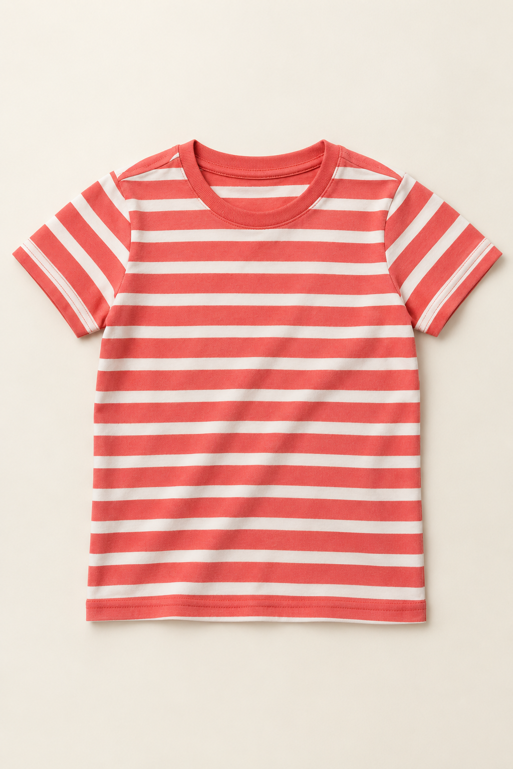 Fotorealistyczna wizualizacja AI: T-shirt Mini Stripe, Koralowe paski